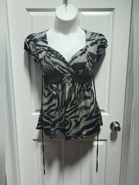 IZ Byer California Grey Short sleeve Blouse Sz L